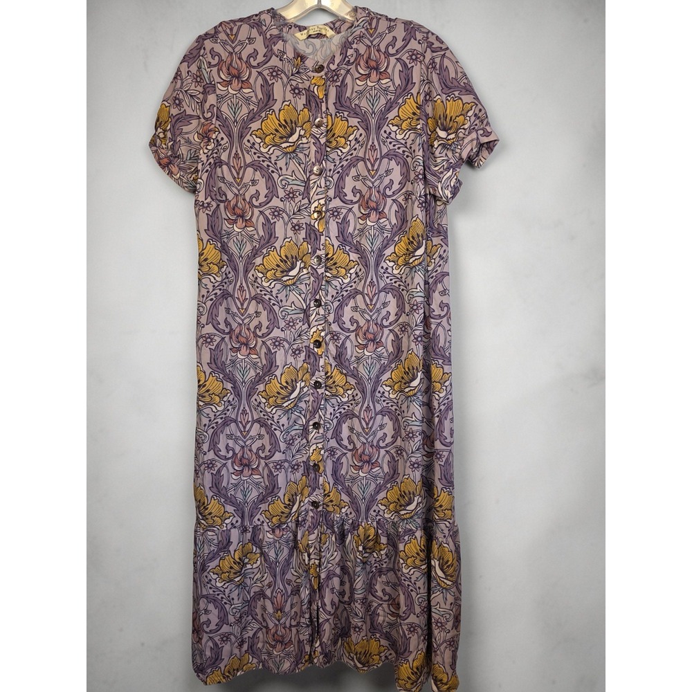 Wayward Fancies Dress Medium Purple Floral Button Down Knee‎ Length Short Sleeve - Picture 3 of 7